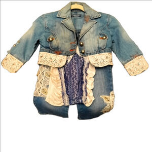 Miss F&2 Vintage Lace Trim Cream Blue Top and Shorts